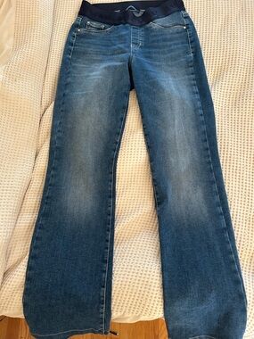 Straight Leg Women's Jeans in Medium Blue with Elastic Waistband